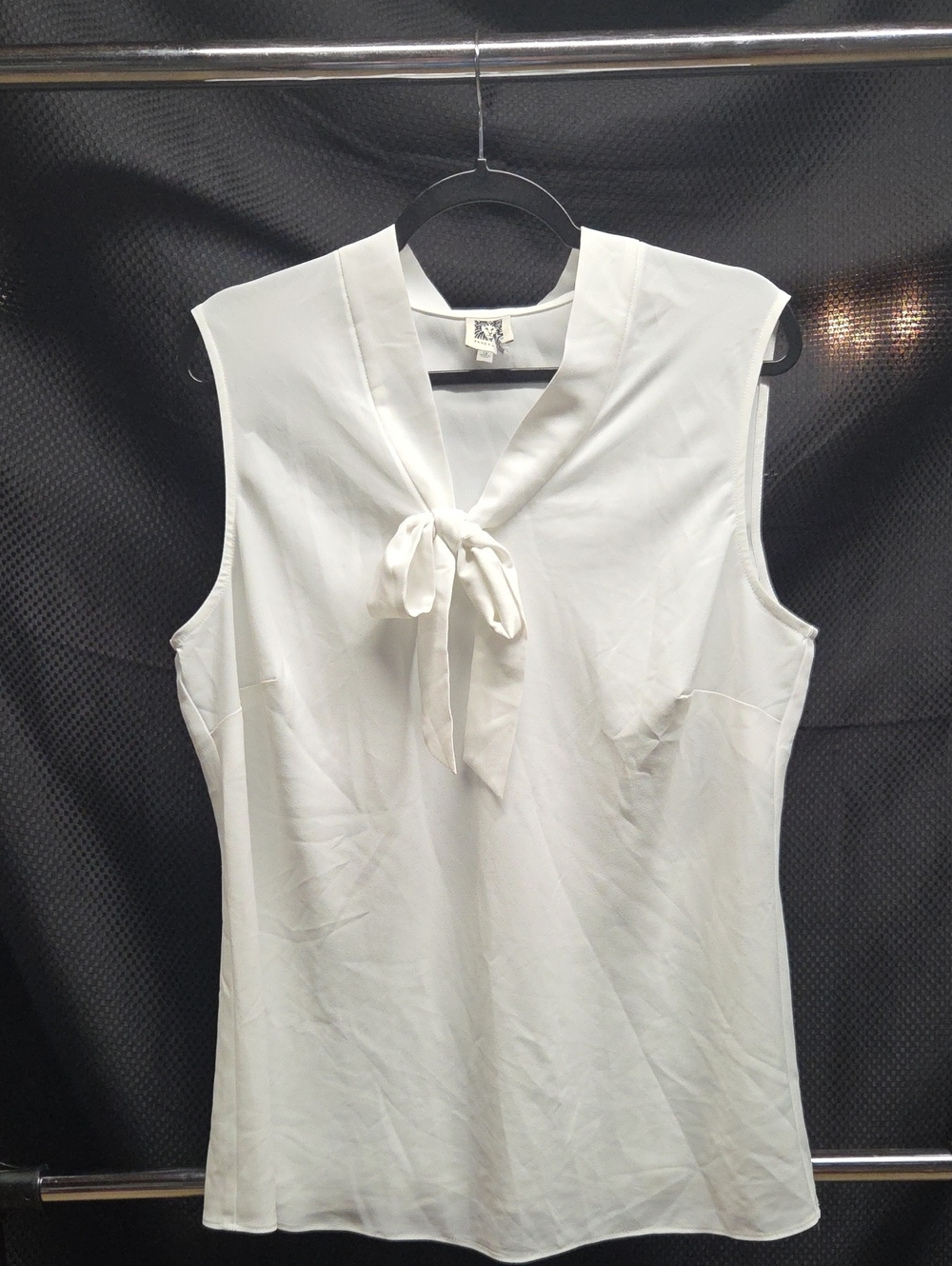 Anne Klein White Sleeveless Tie-Neck Blouse